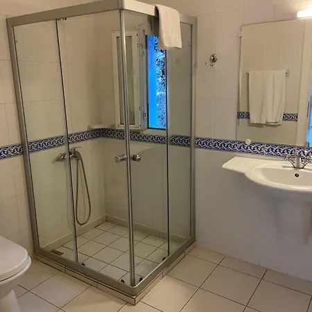 Omar & Otel Torba
