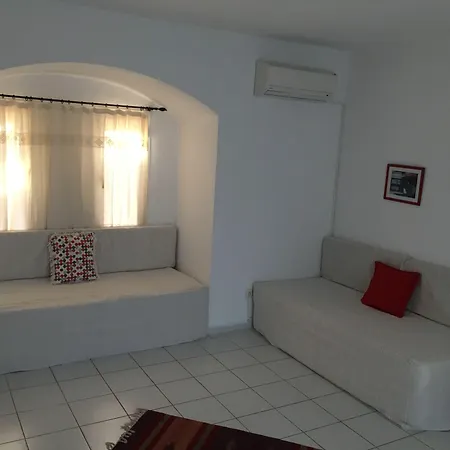 Omar & Отель Торба