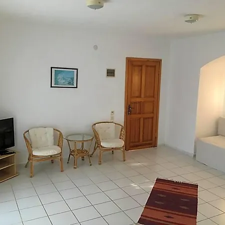 Omar & Hotel Torba