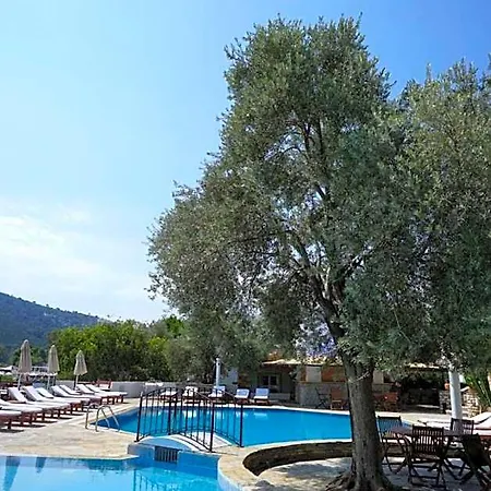 Hotel Omar & Torba